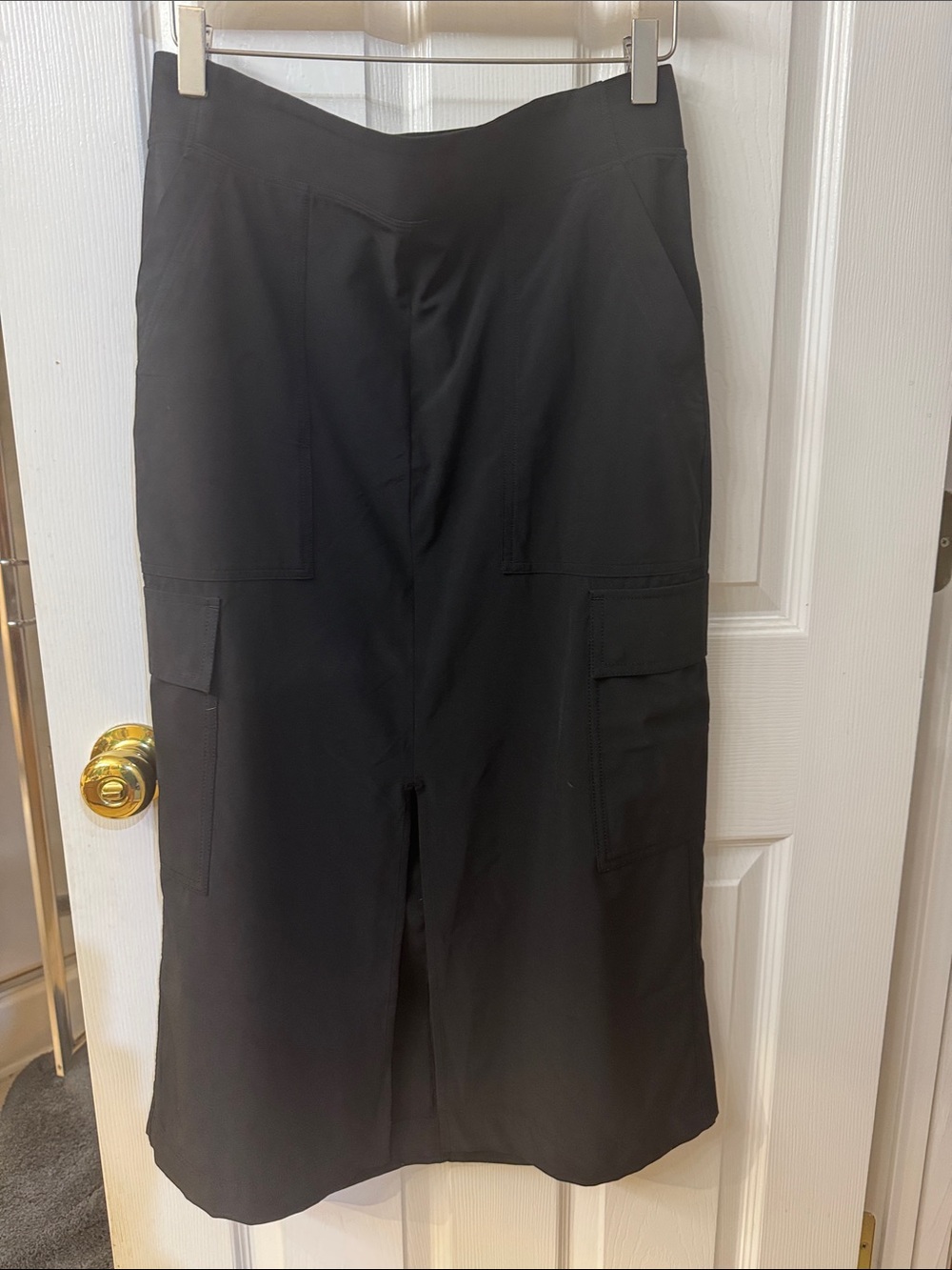 Athleta Brooklyn Cargo skirt